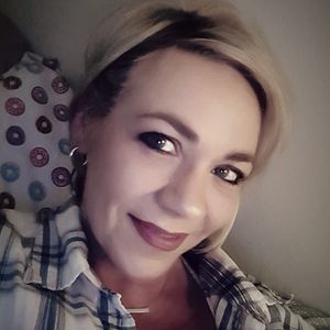 Meet your Posher, Leiah